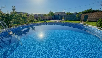 Garden Place Arinj - Pool and Garden