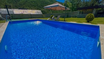 Be Rest - Pool and Garden
