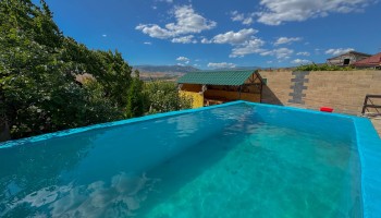 Belover - Pool House