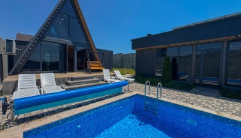 Dbek House