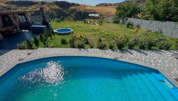 MonteVille - House