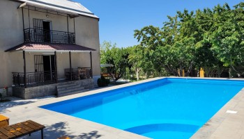 Favourite Zone Nurnus - Pool and Garden