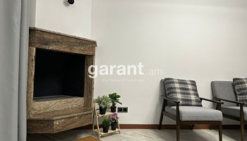 Grey House - Retreat