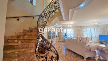 Karen Luxe Villa