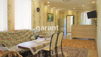 Central Cottage – Коттедж в Севане