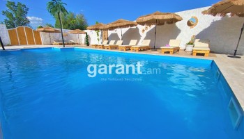 Location  Pool and Garden in Ashtarak