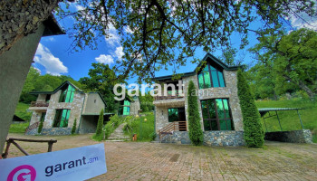 Dilijan Park Villa 8 Pax - Garden House